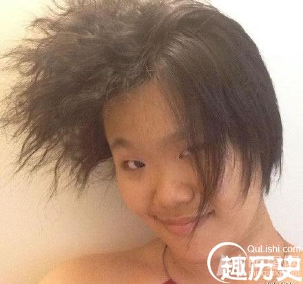 毕福剑女儿杀马特自拍吓坏网友 自黑无下限