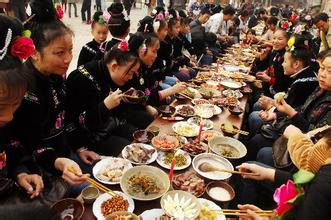 苗族饮食 在苗年的时候苗族人都习惯吃些啥